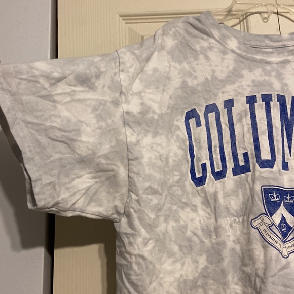 Columbia Cropped Tee - Picture 2 of 4